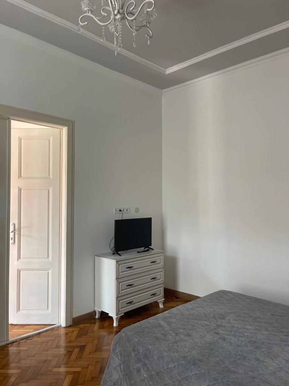 Newtone Apartment Czernowitz Exterior foto