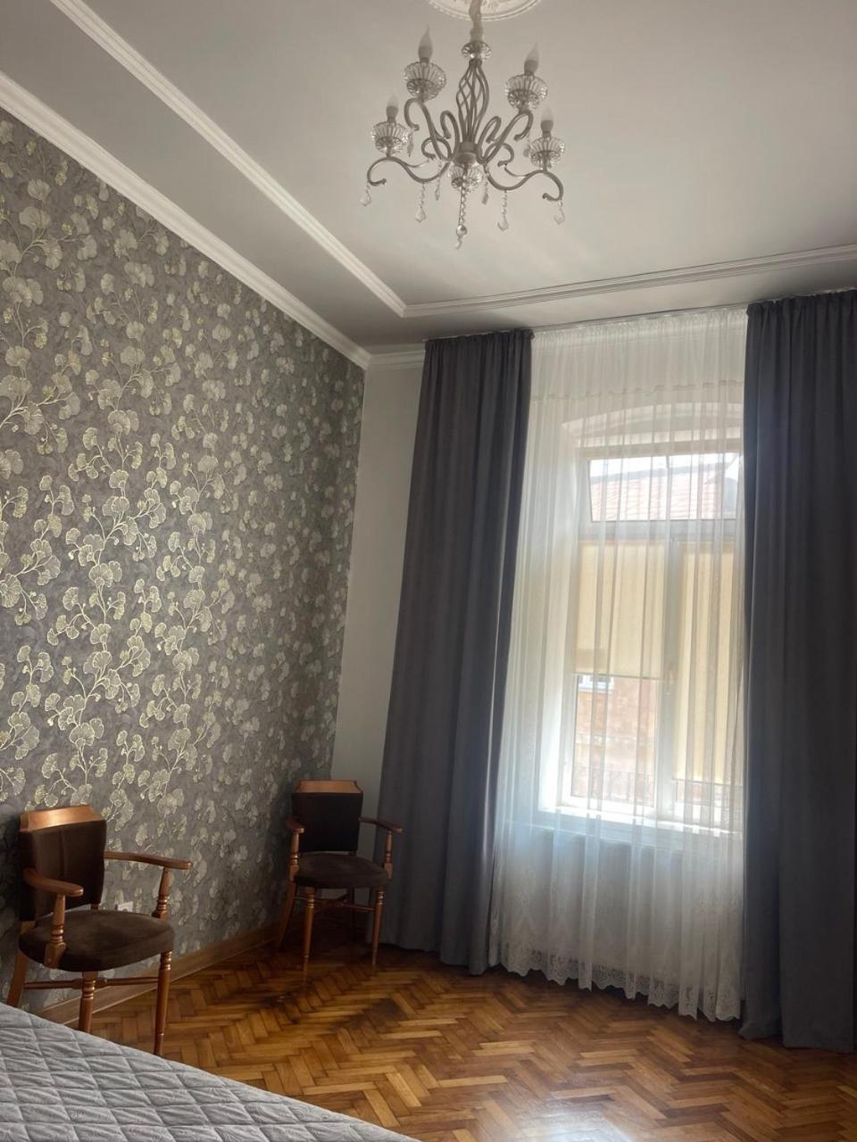 Newtone Apartment Czernowitz Exterior foto