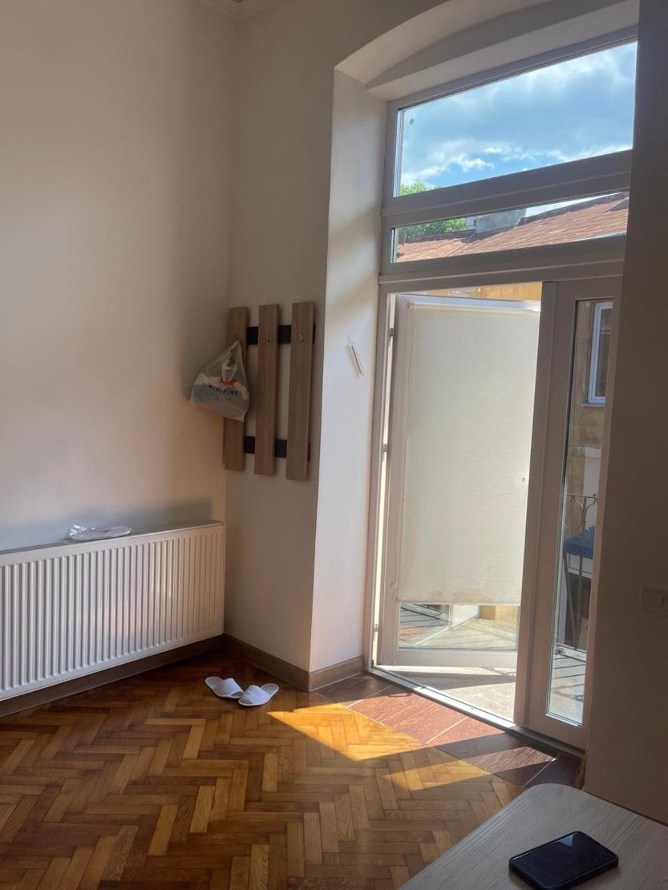 Newtone Apartment Czernowitz Exterior foto