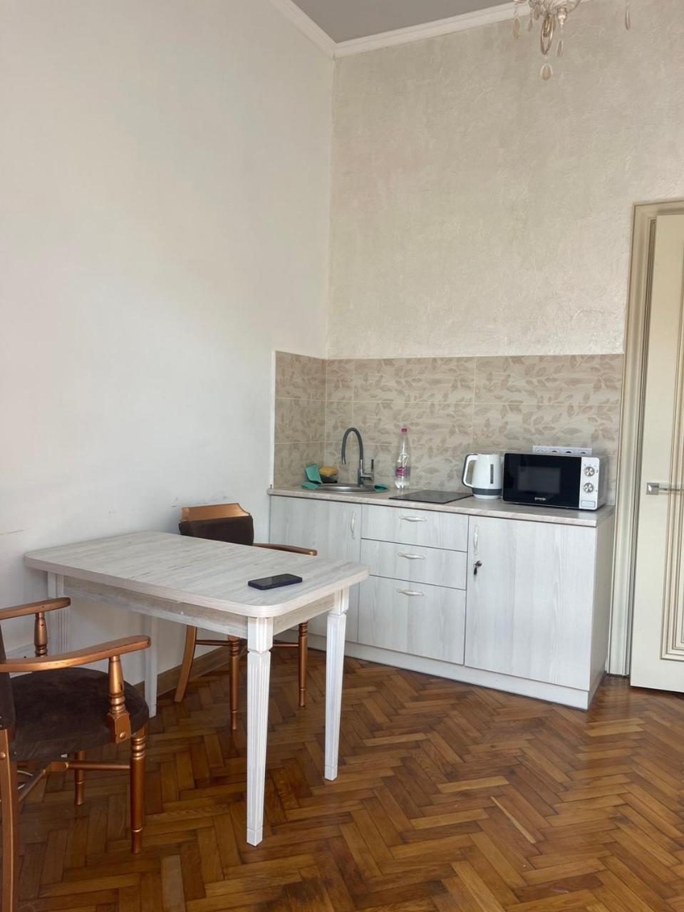 Newtone Apartment Czernowitz Exterior foto