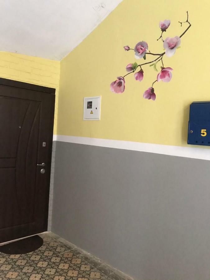 Newtone Apartment Czernowitz Exterior foto
