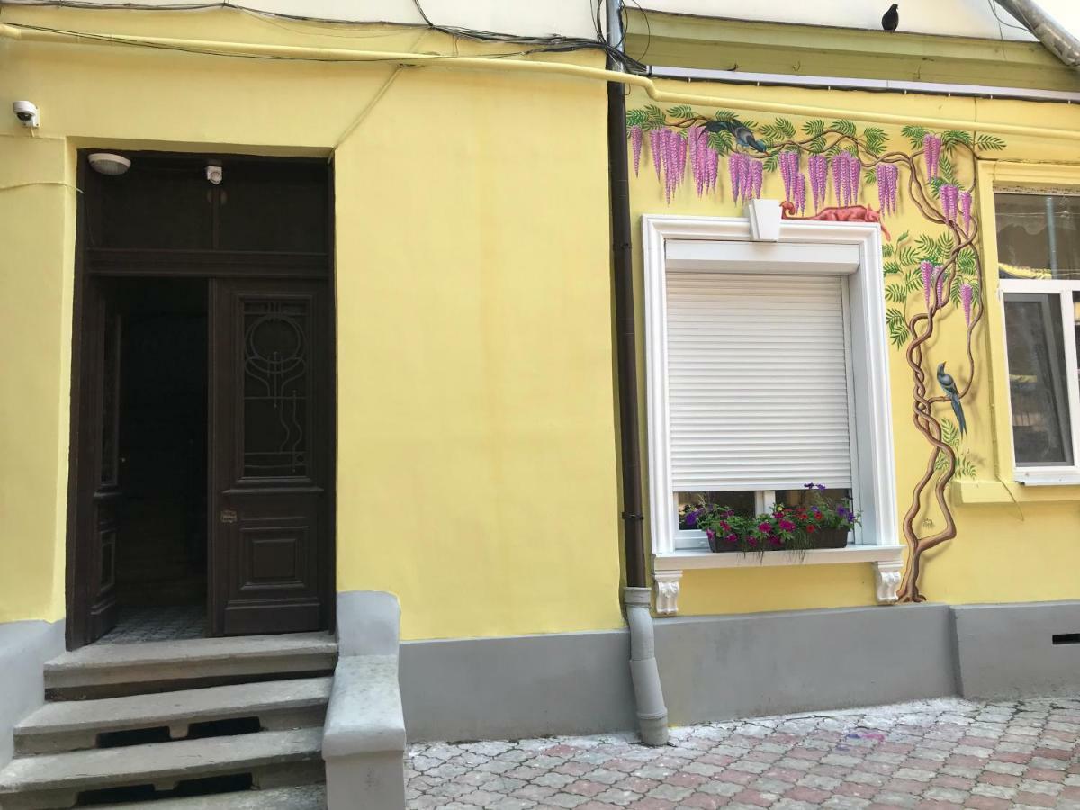 Newtone Apartment Czernowitz Exterior foto